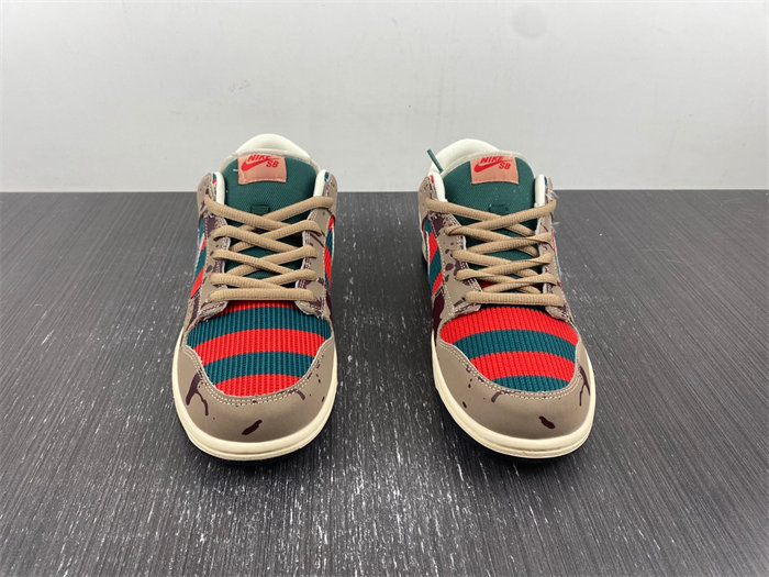 Nike SB Dunk Low Freddy Krueger 313170-202