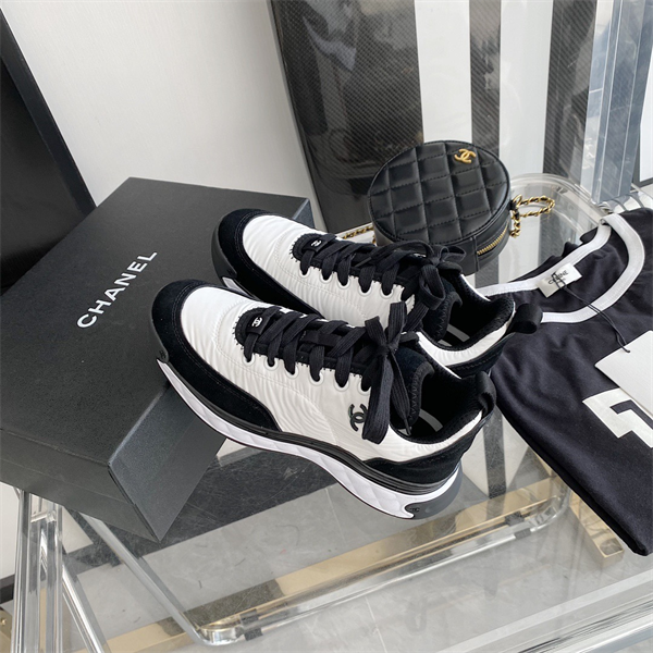 Chanal Sneakers