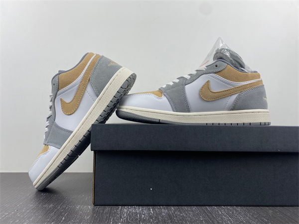 Air Jordan 1 Low AJ1