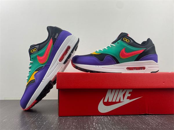 Nike Air Max 1 SE