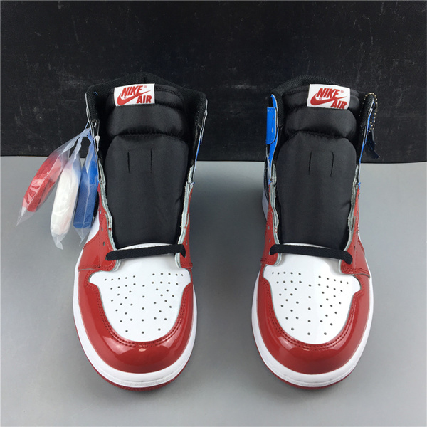 Jordan1 Fearless UNC Chicago CK5666-100