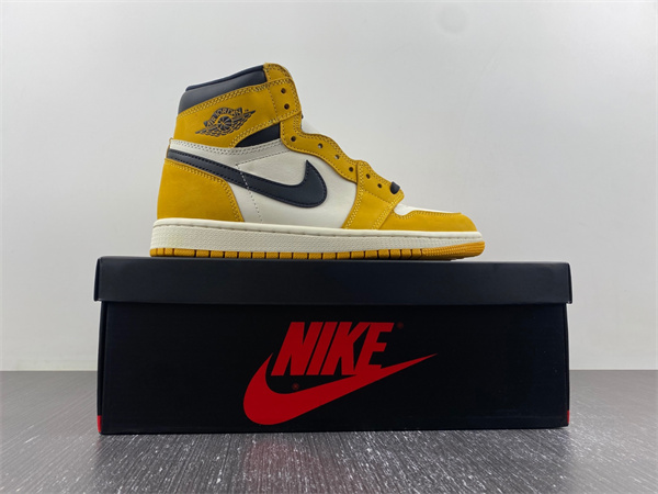 Air Jordan 1 High OG “Yellow Ochre”