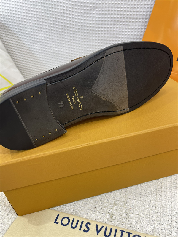 Lv Loafer 049