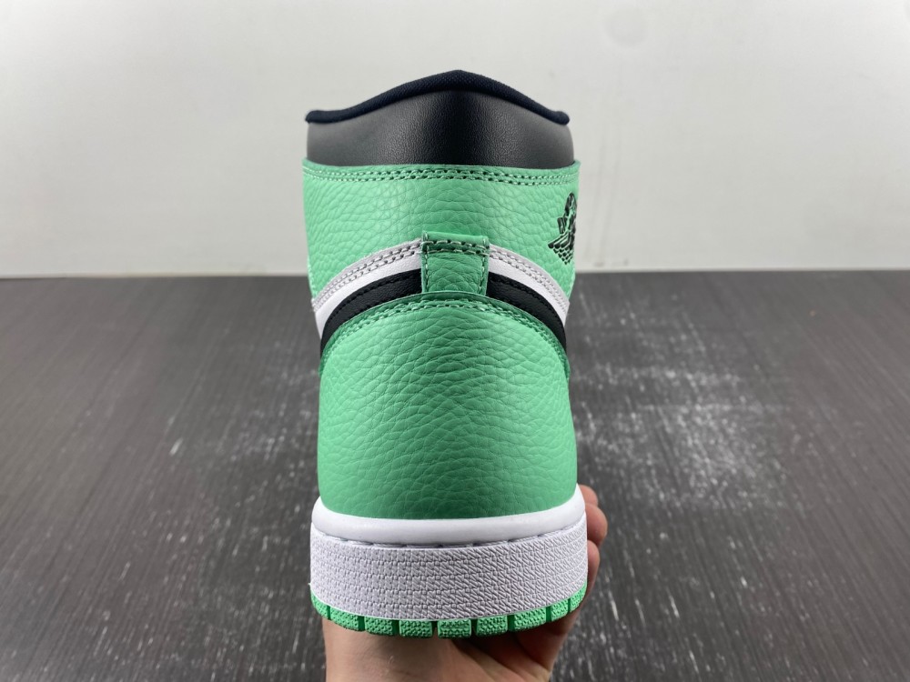 Air Jordan 1 High OG “Green Glow”DZ5485-130