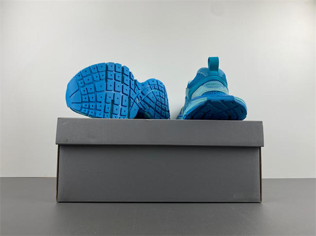 Balenciaga 3XL 230 759693 W3XL1 0510