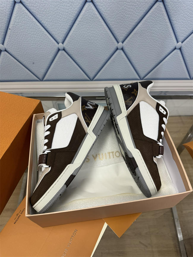 Lv Trainer Sneaker