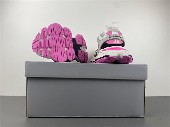 Balenciaga 785754 W2MV1 1950