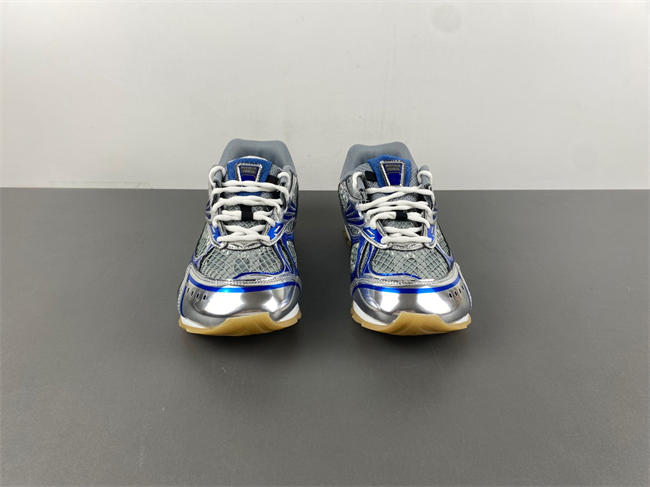 Bottega Veneta Orbit 