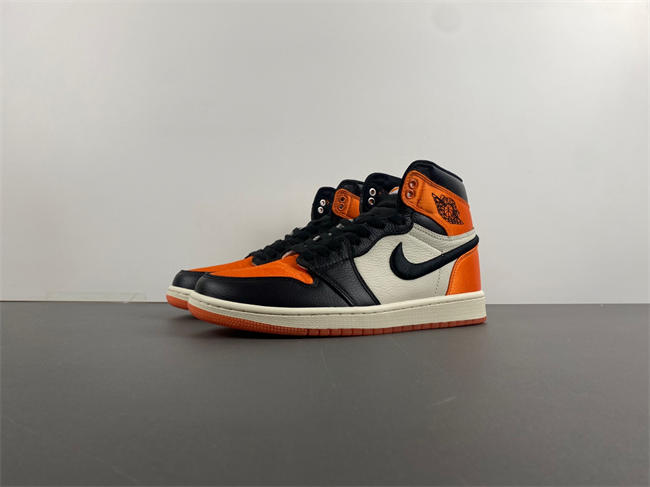 Air Jordan 1 Retro High OG Satin Shattered Backboard AV3725-010