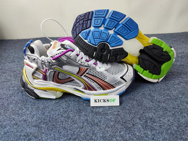 Balenciaga 772774-W3RBW-9168