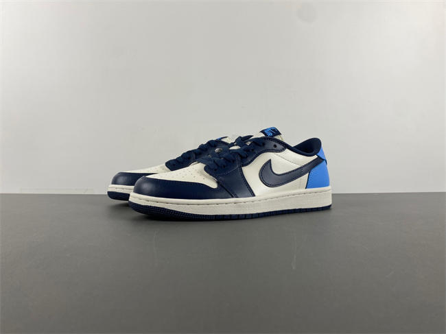 Air Jordan 1 Low OG Obsidian UNC CZ0790-400