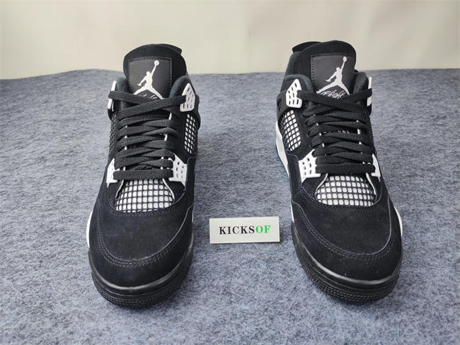 Air Jordan 4 Retro White Thunder FQ8138-001