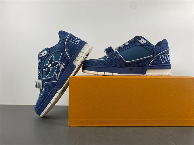 Louis Vuitton LV trainer x2 2220