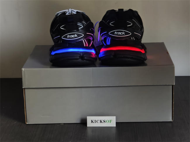 BLCG TRACK SNEAKER 542023 W1GB1 2045 with LED