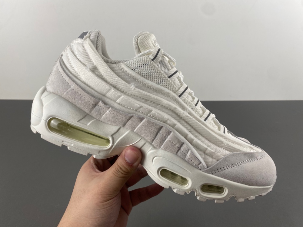 Comme des Garçons x Air Max 95 “White”