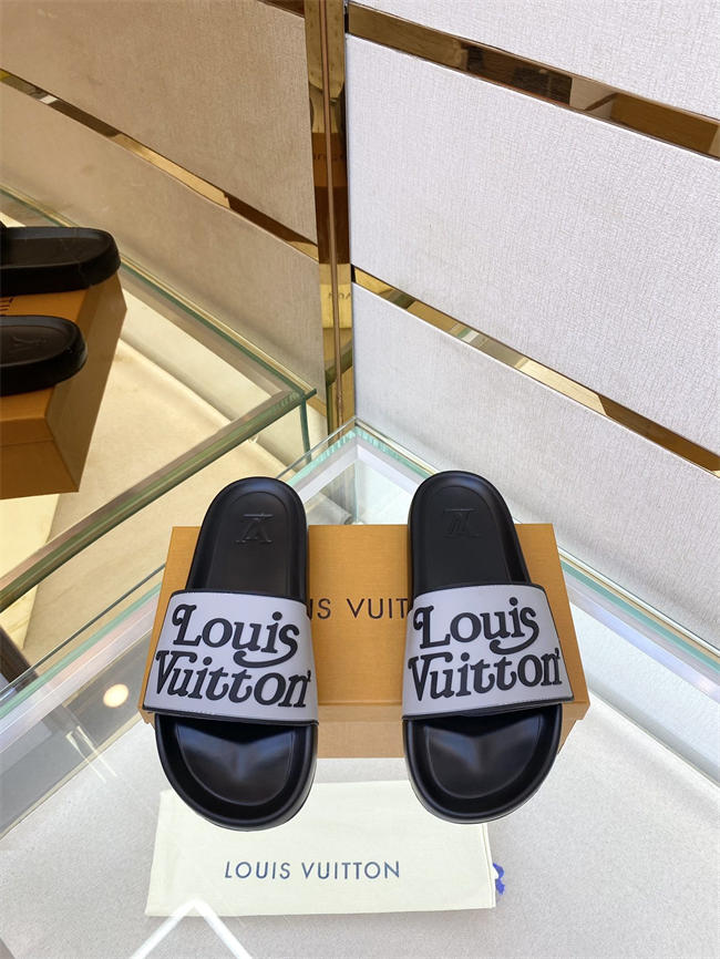 Lv Slipper