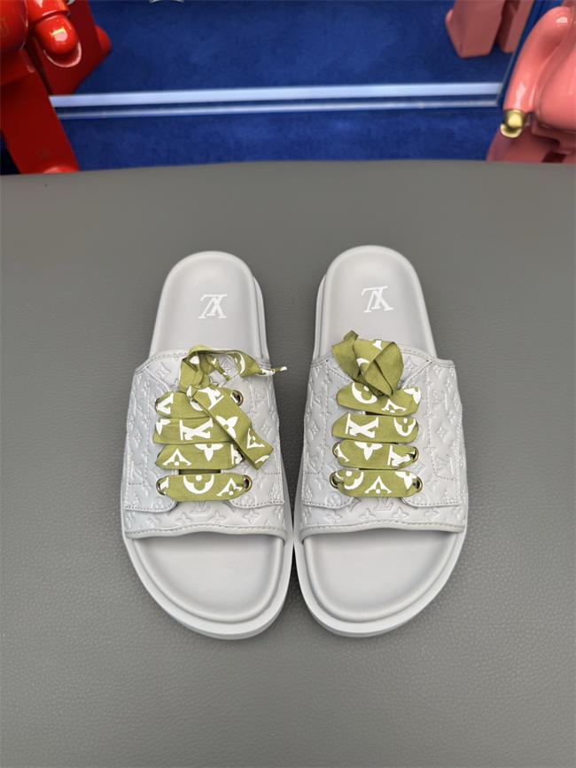 Lv Slipper