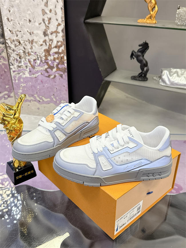 Lv Trainer Sneaker