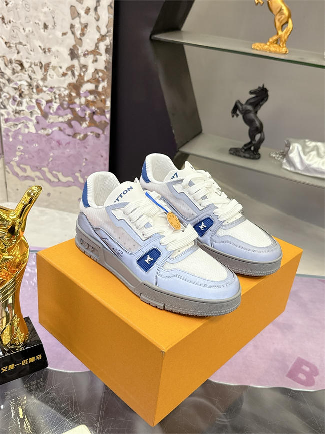 Lv Trainer Sneaker